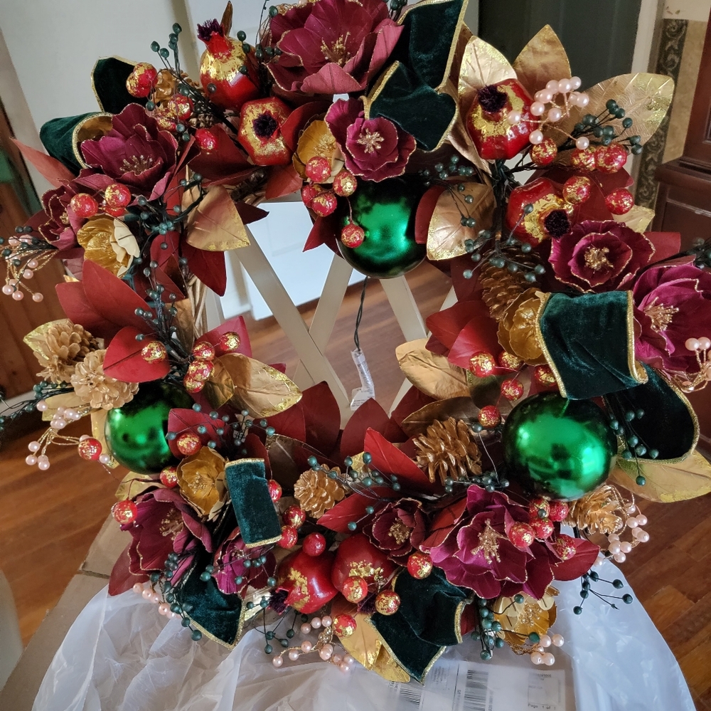 Nieman Marcus Holiday Wreath